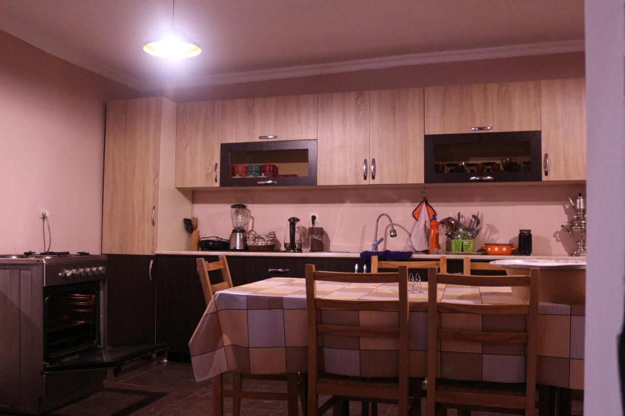 מסטיה Inga Jafaridze Guesthouse Pele מראה חיצוני תמונה