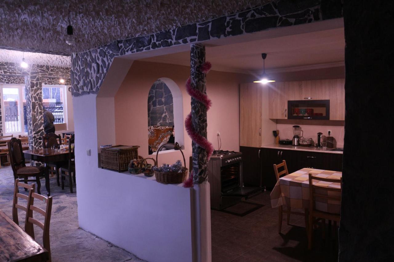 מסטיה Inga Jafaridze Guesthouse Pele מראה חיצוני תמונה